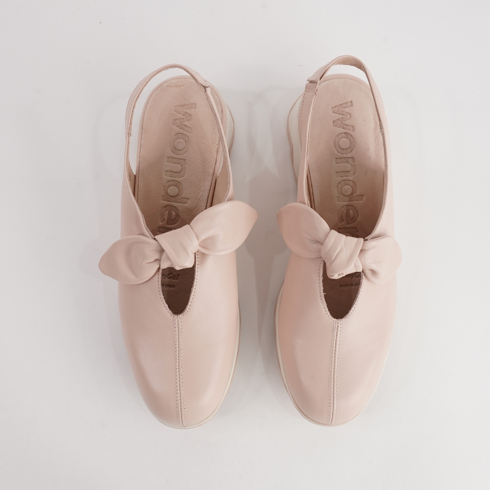 Claudia Palo Leather Wedges