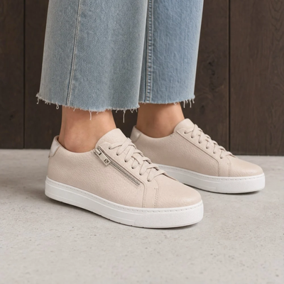 Billie II Ecru Leather Sneakers