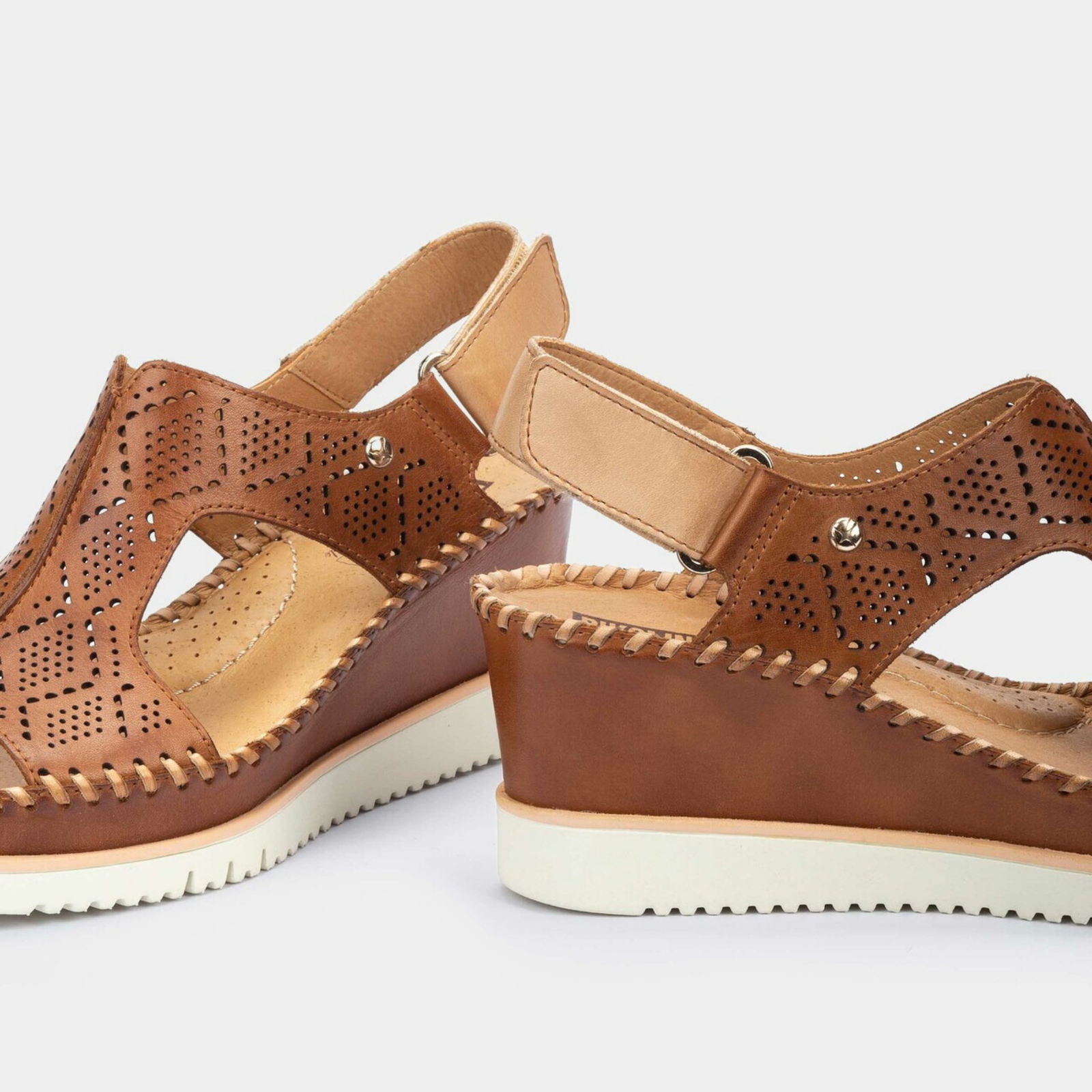 W3z-1775c1 Brandy Leather Sandals