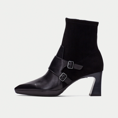 HI254304 Black Leather Ankle Boots