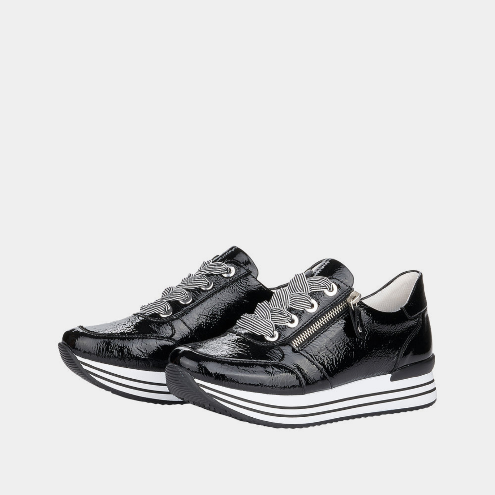 D1302 Schwarz Patent Leather Sneakers
