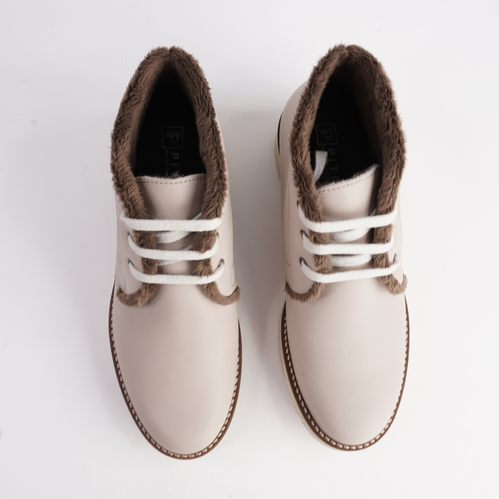 10777 Piedra Leather Lace Up Boots