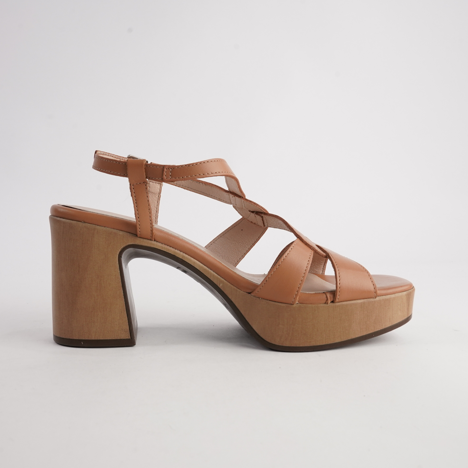 Lennon Cuero Leather Heels