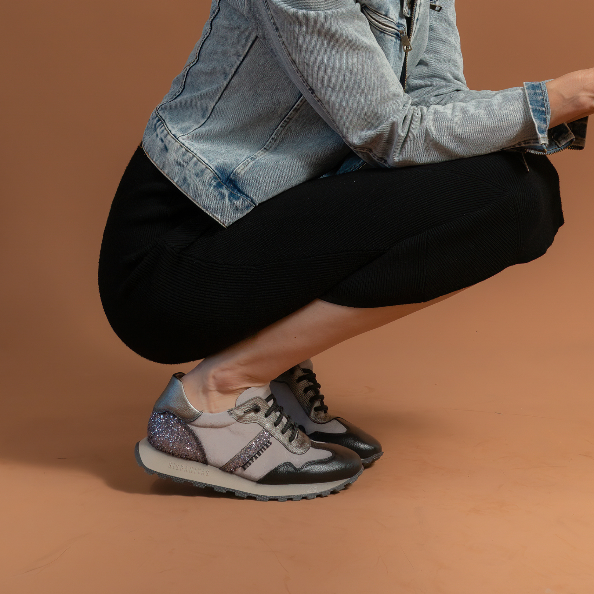 CHI243689 Black/ Iron Glitter Leather Sneakers