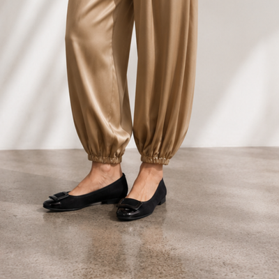 D0K12 Black Patent/ Black Suede Ballet Flats