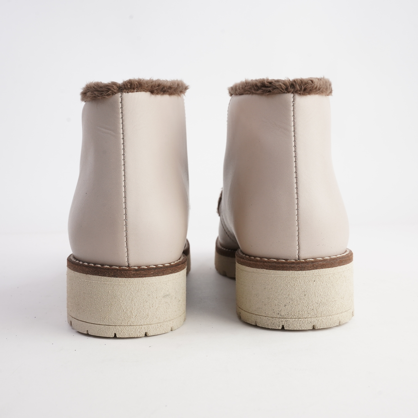 10777 Piedra Leather Lace Up Boots