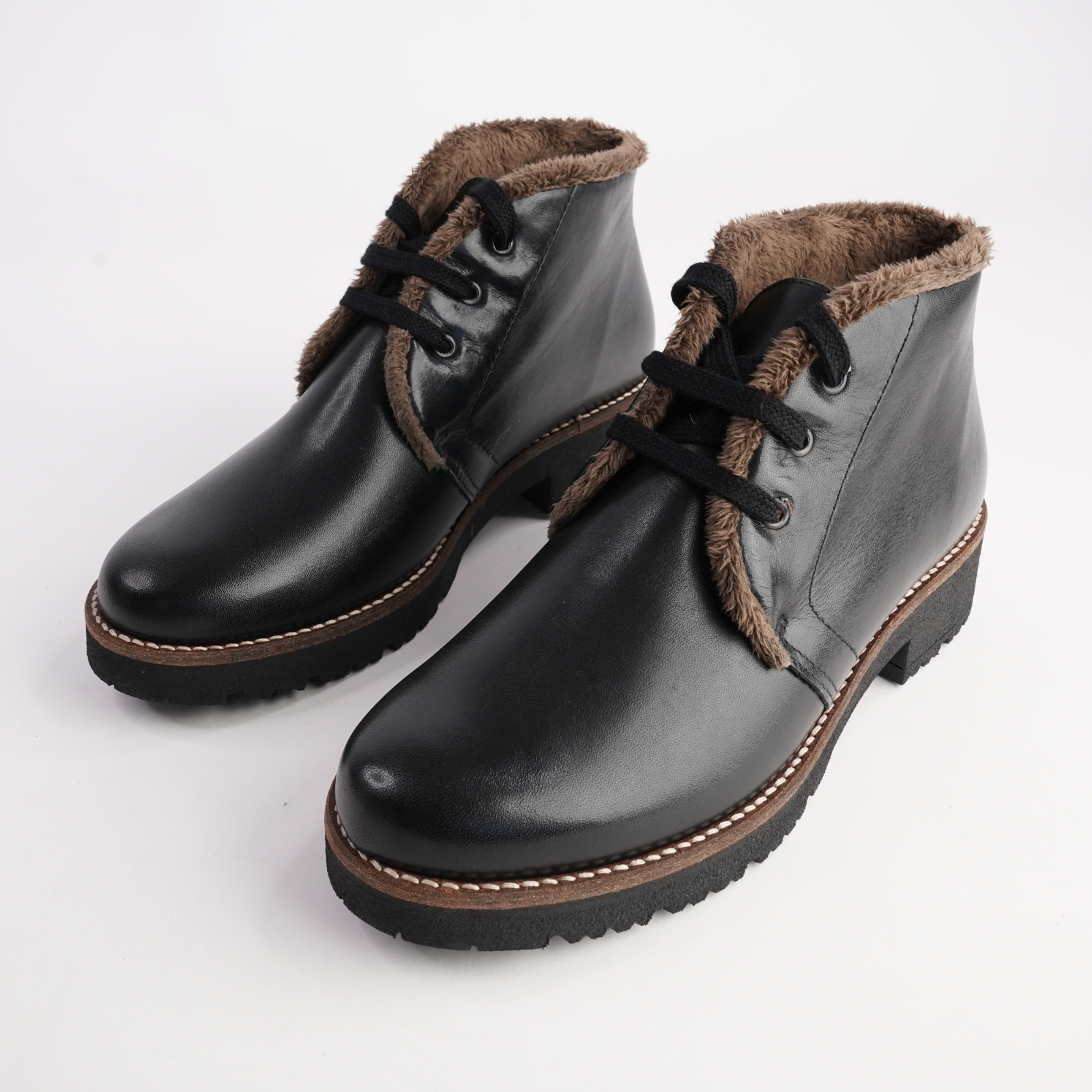 10777 Negro Leather Lace Up Boots
