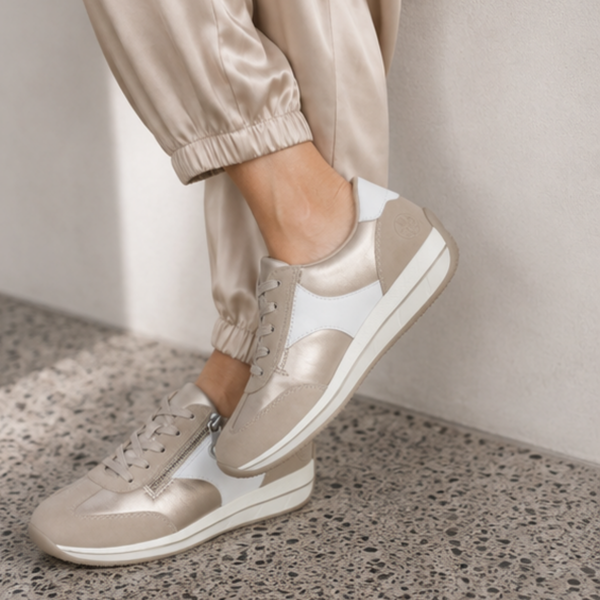 N1103 Ginger Sneakers