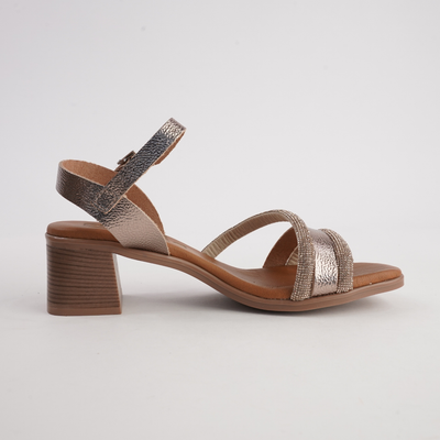 Olean Cava Leather Heels