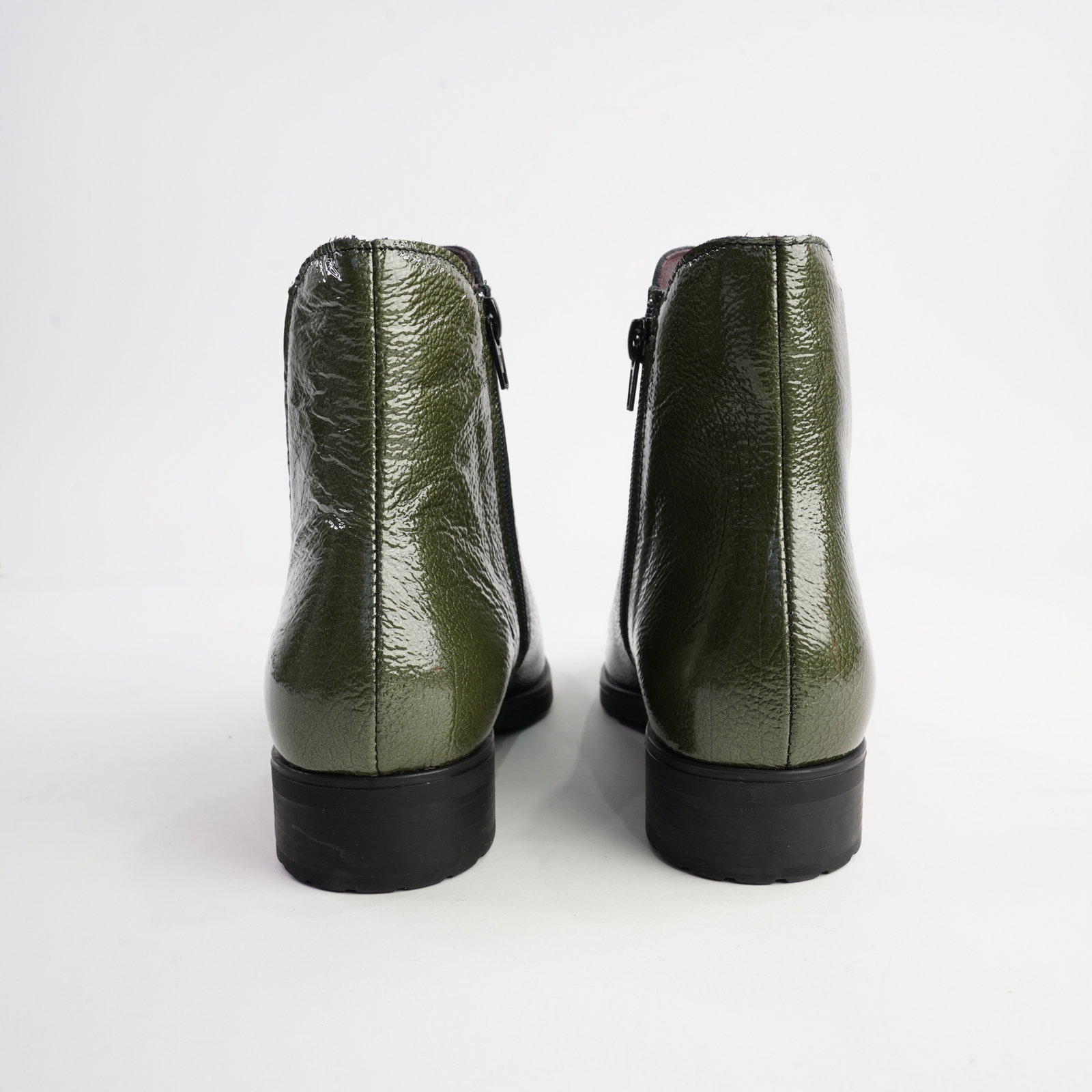10182 Verde Leather Ankle Boots