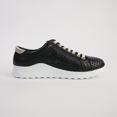 Eg256 Black Leather Sneakers