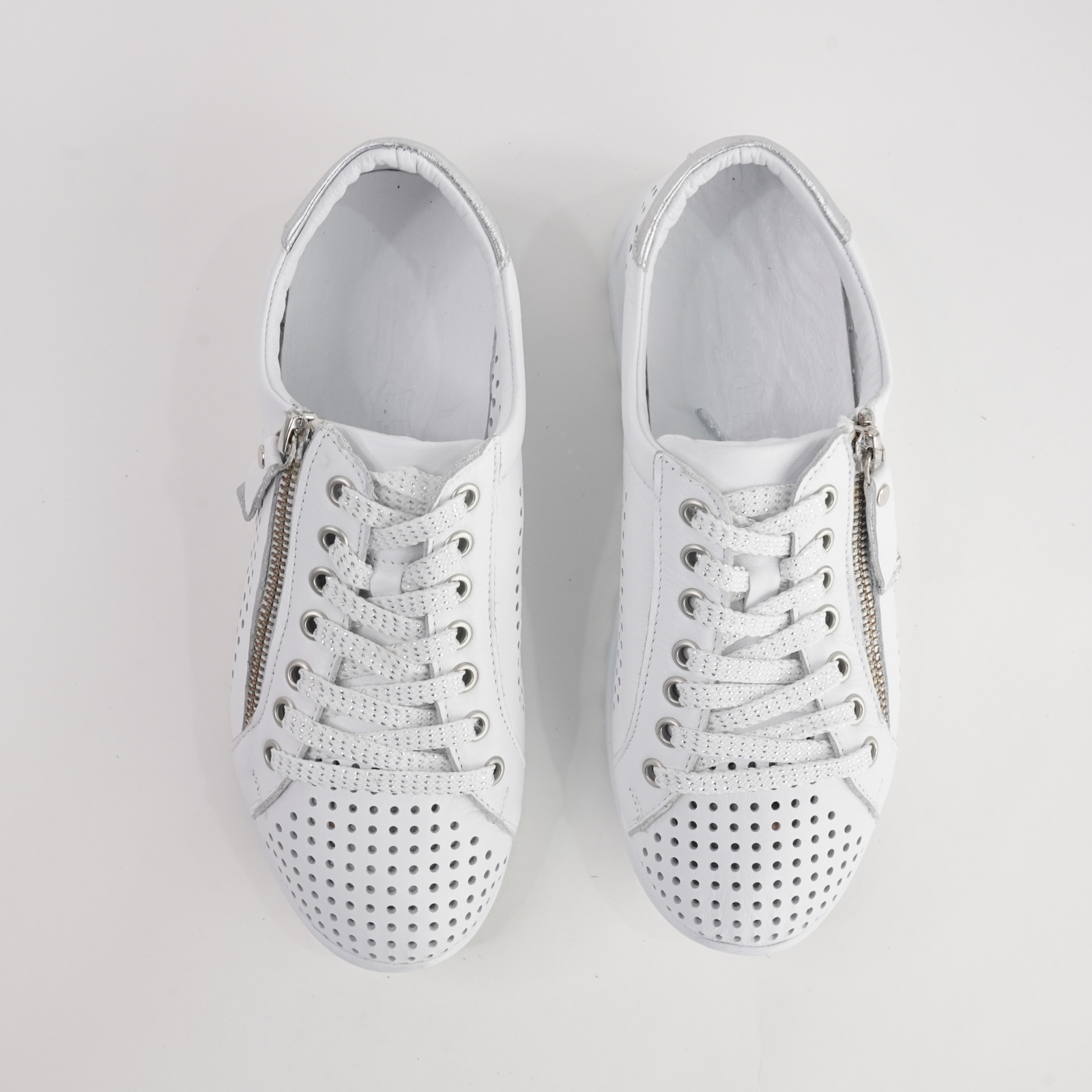Eg256 White Leather Sneakers