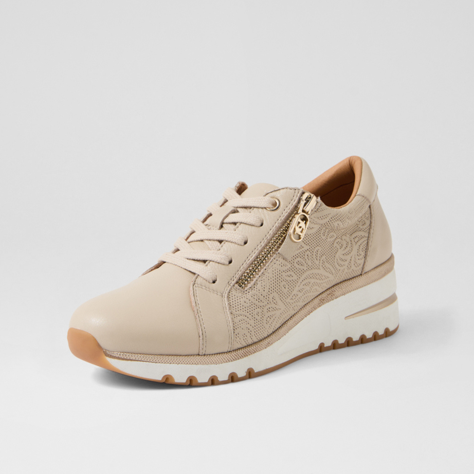 Lovin Almond Leather Sneakers