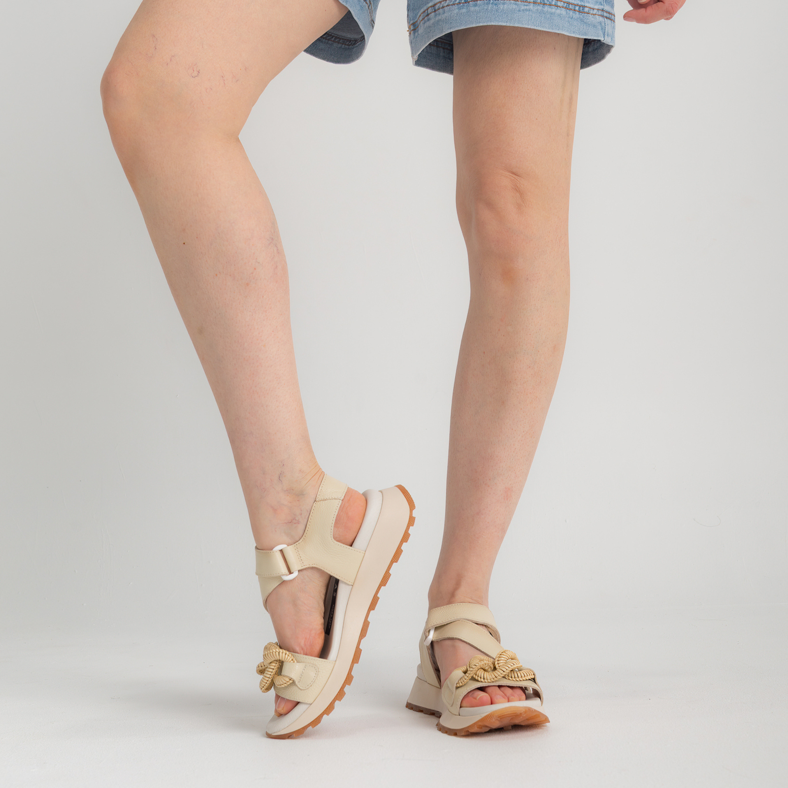 Hv253964 Latte Leather Sandals