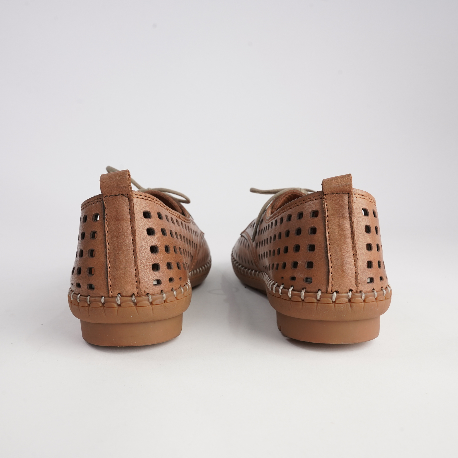 Kroon Tan Leather Lace Up Flats