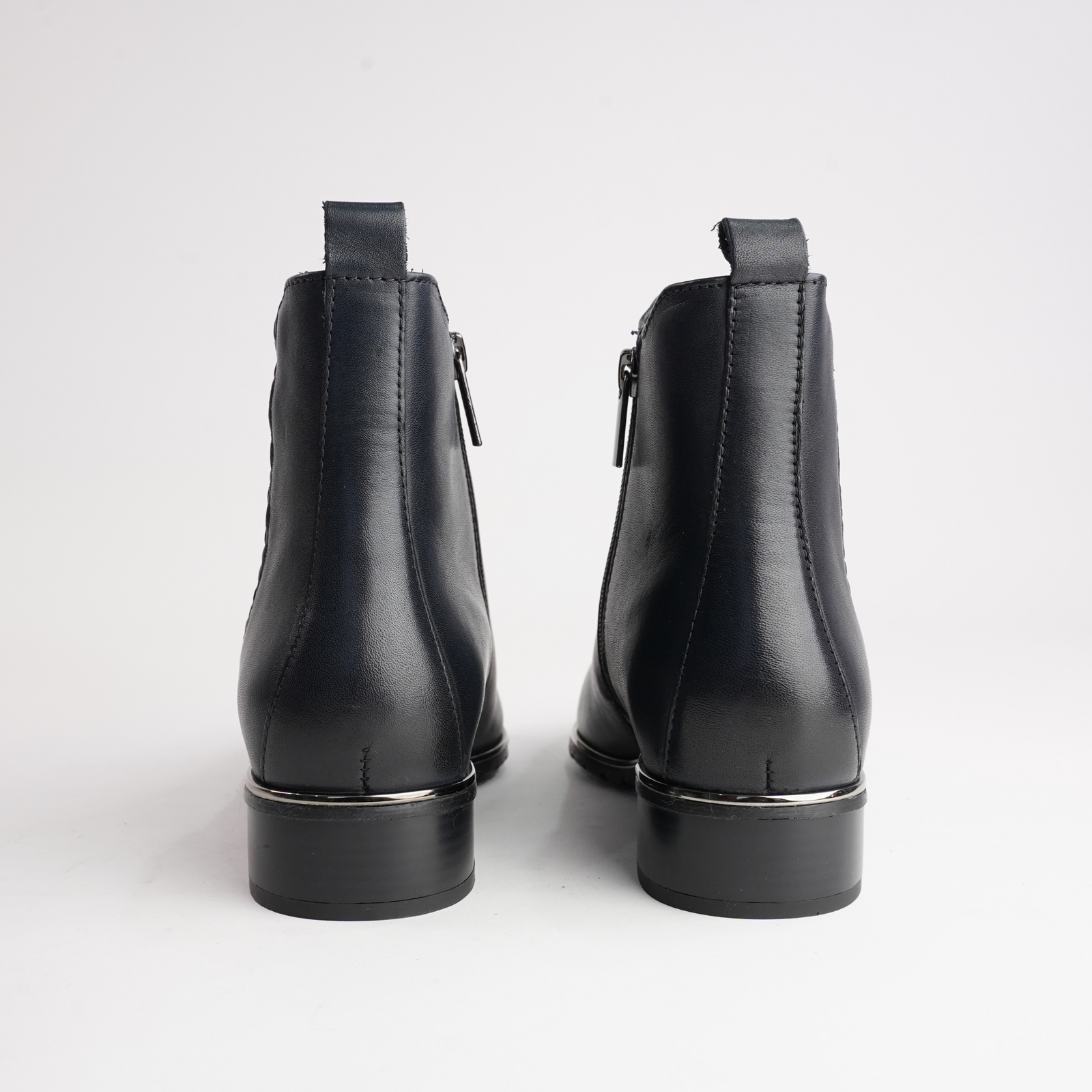 Chiara 02 Schwarz Leather Ankle Boots