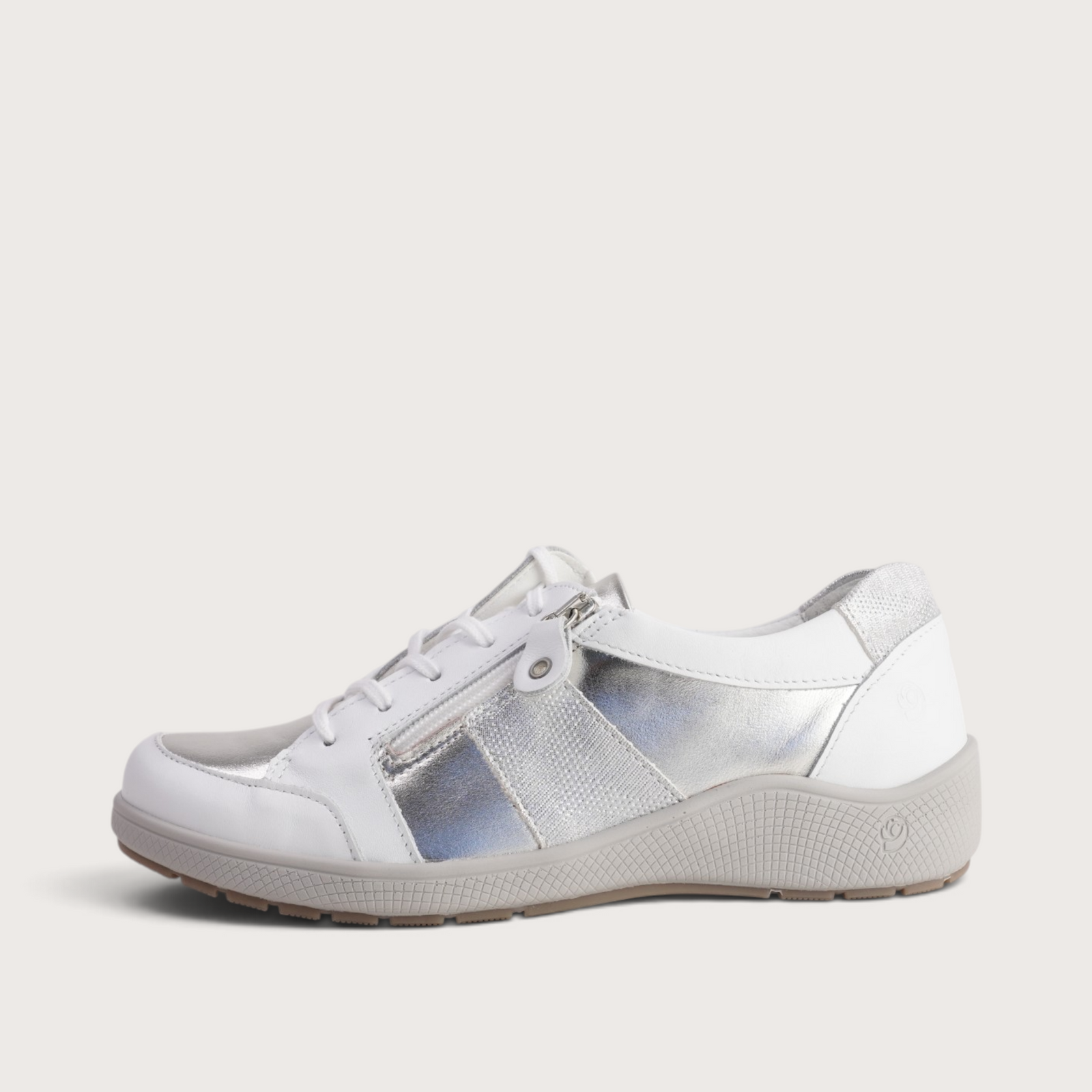 Pool White Combo Leather Sneakers