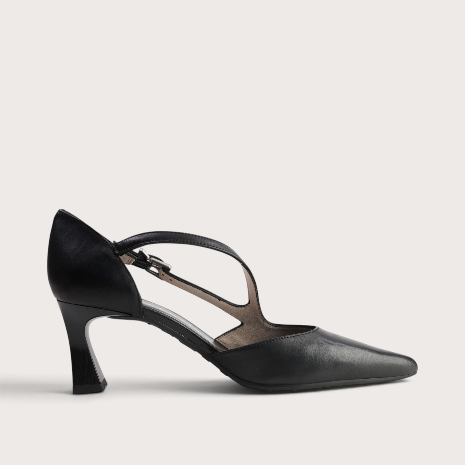 HV264860 Black Heels