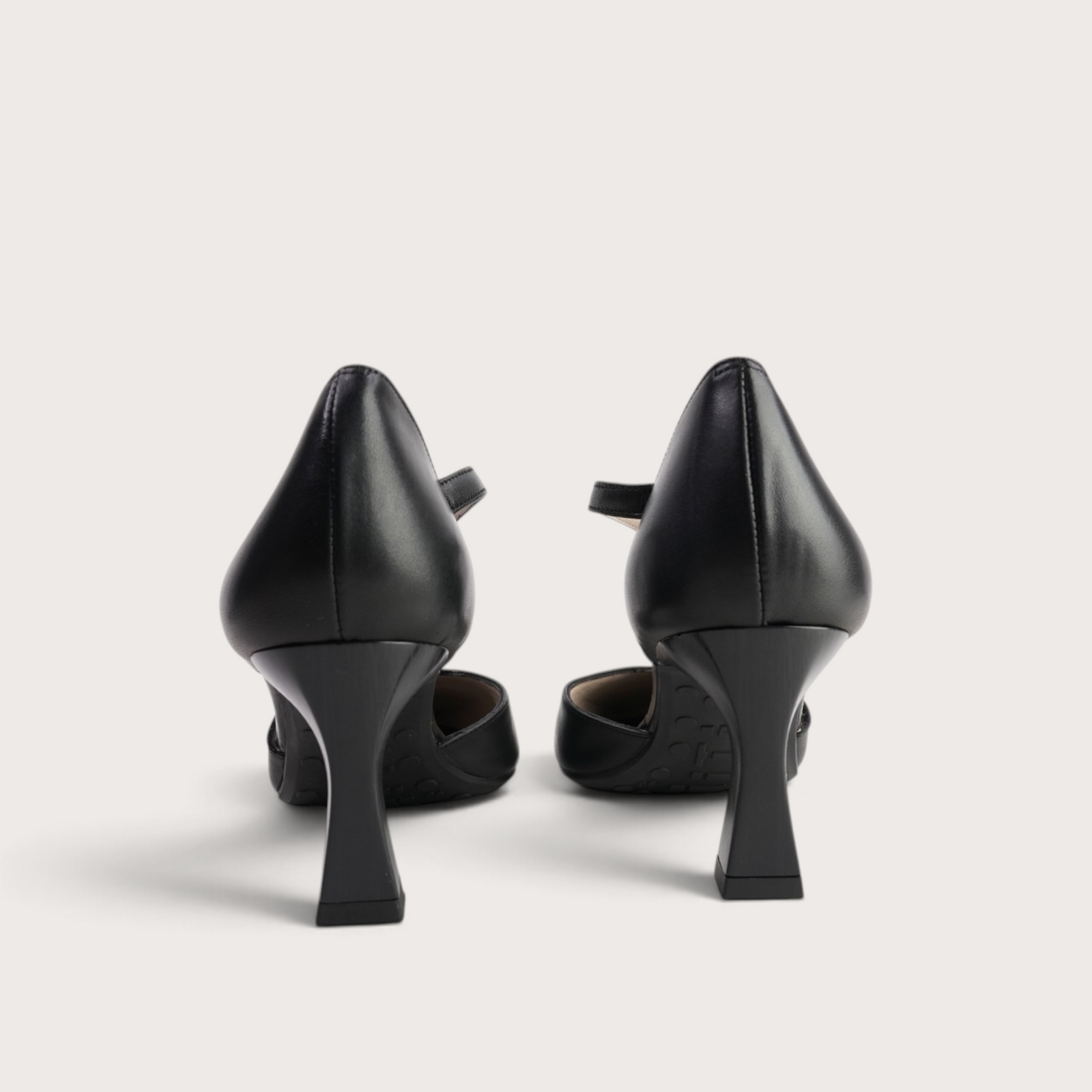HV264860 Black Heels