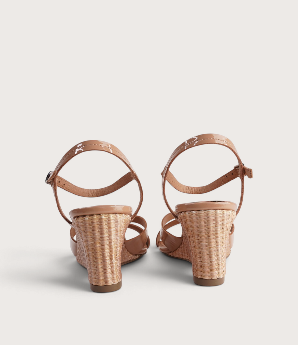 Isenta Nude Patent Leather Heels