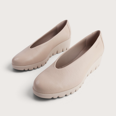 Caroline Beige Leather Flats