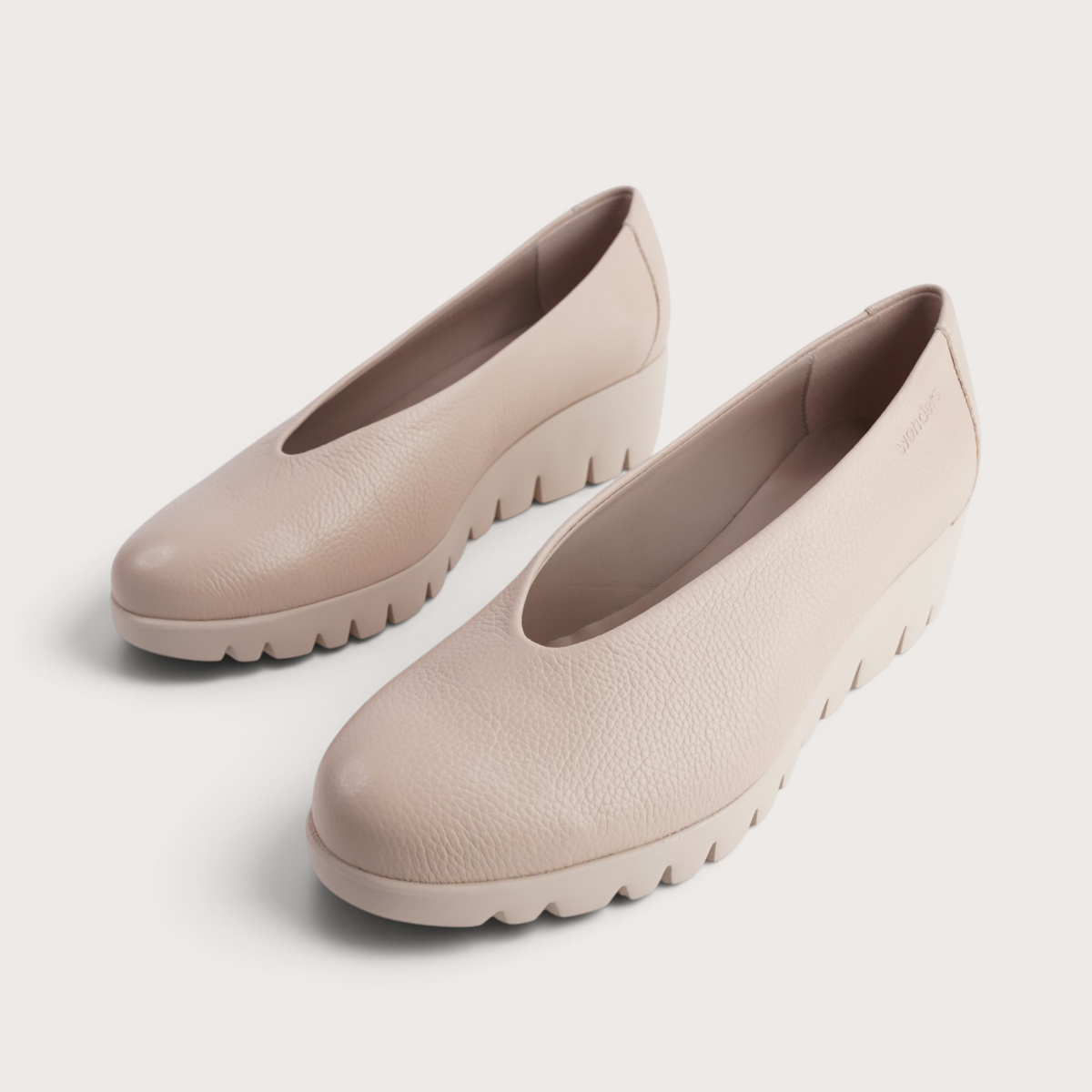 Caroline Beige Leather Flats