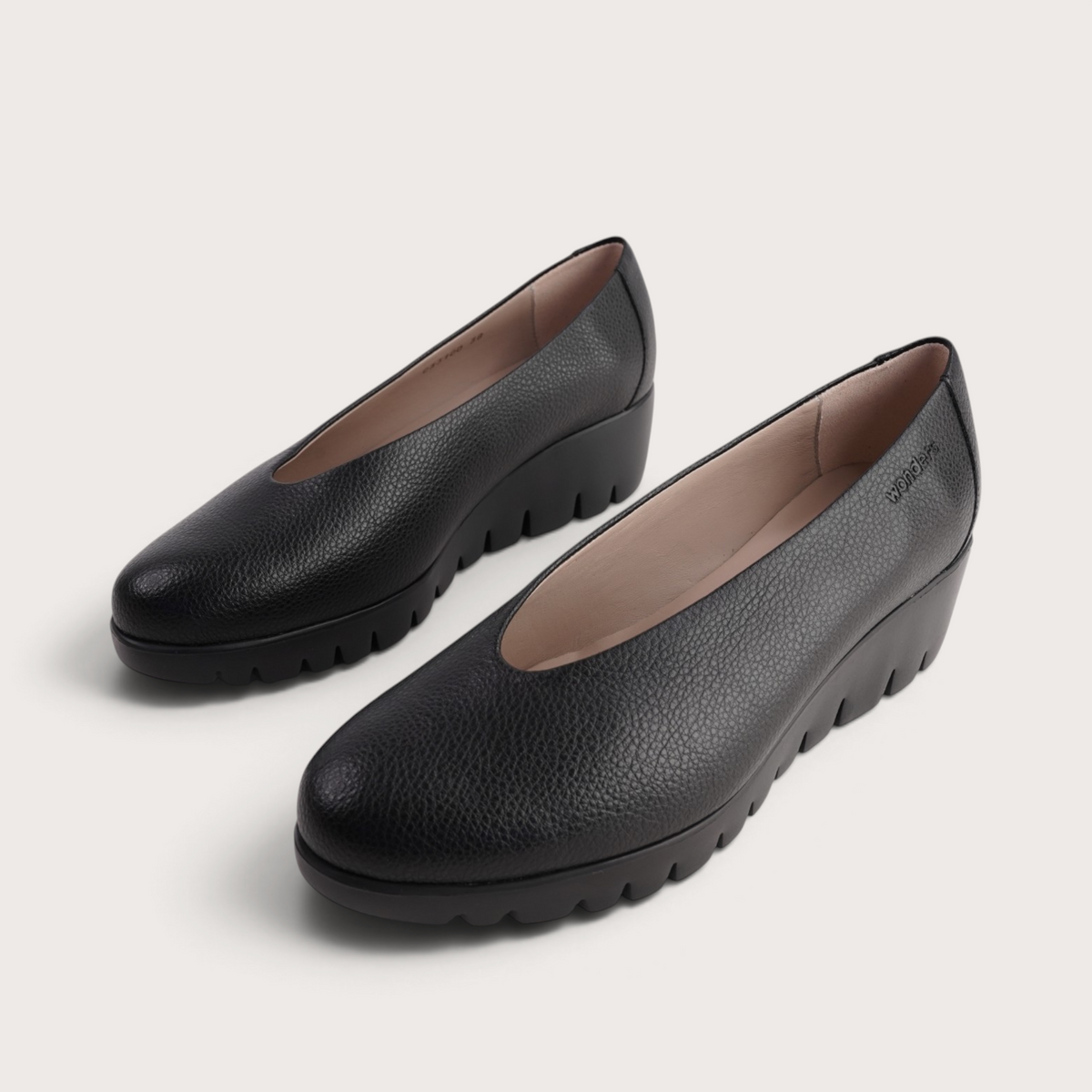 Caroline Black/ Black Leather Flats