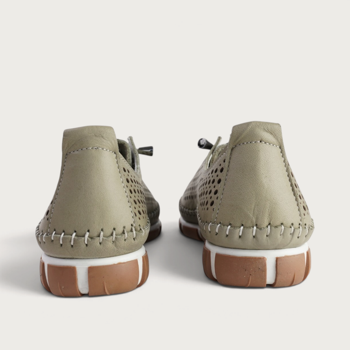 Chin Pistachio Leather Sneakers