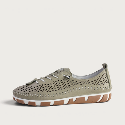 Chin Pistachio Leather Sneakers
