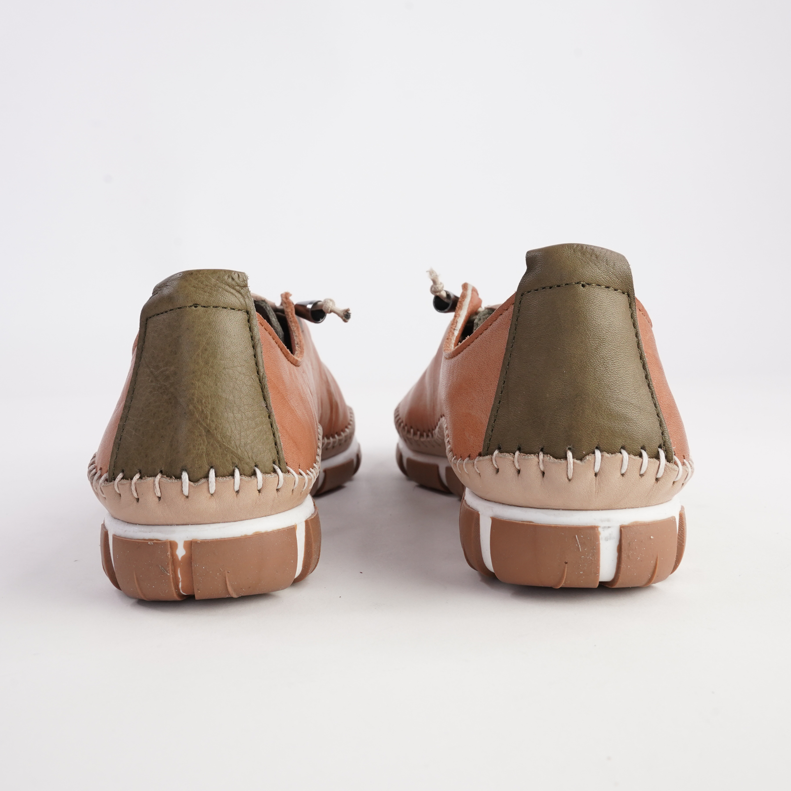 Chino Tan Leather Sneakers