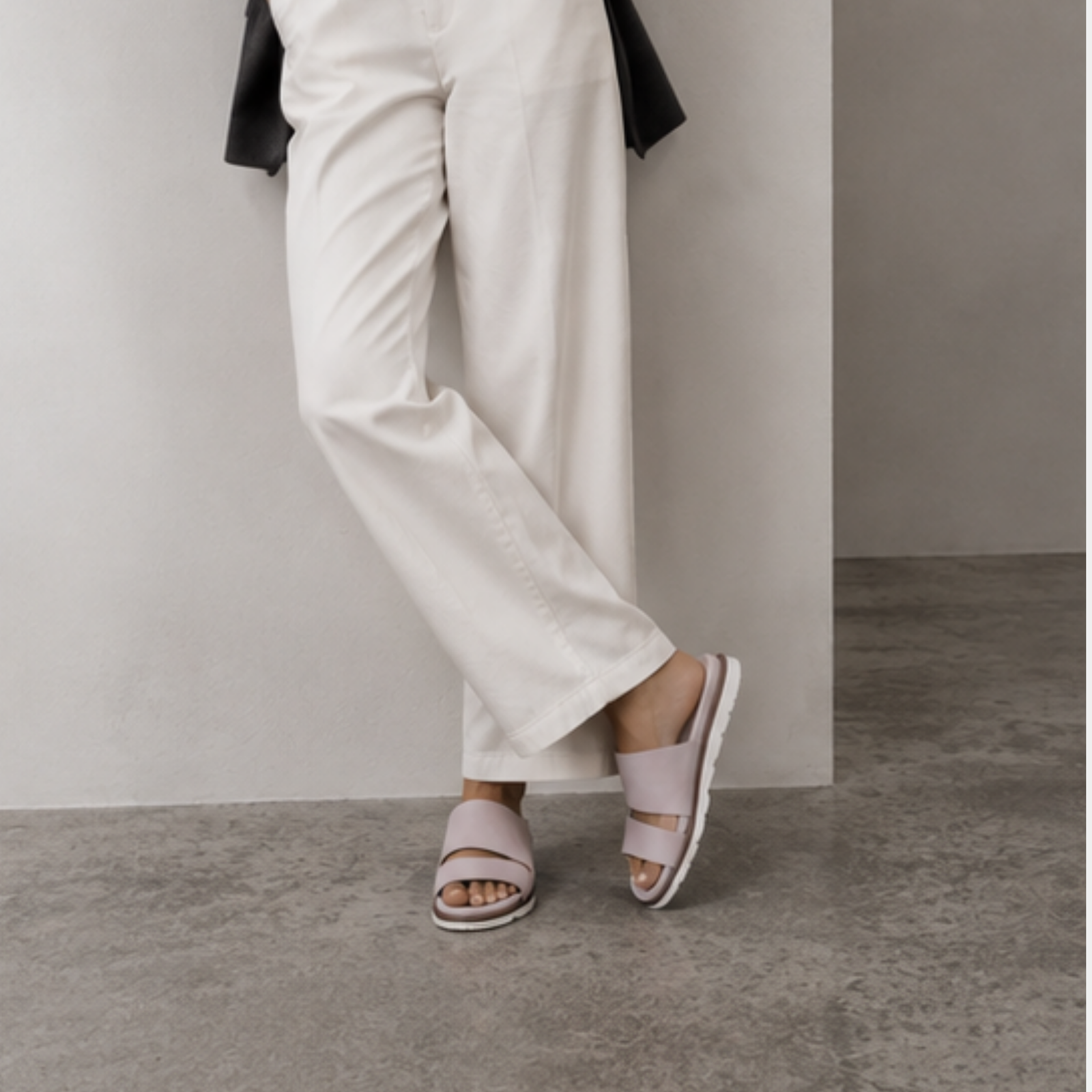Eliza Powder Leather Sandals